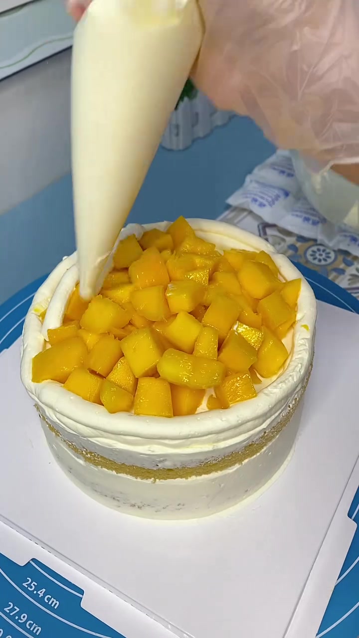 新手必试！简约好看的生日蛋糕在家就能做