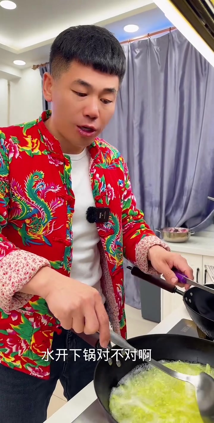 超好吃酸菜炒土豆丝做法,你肯定没吃过!