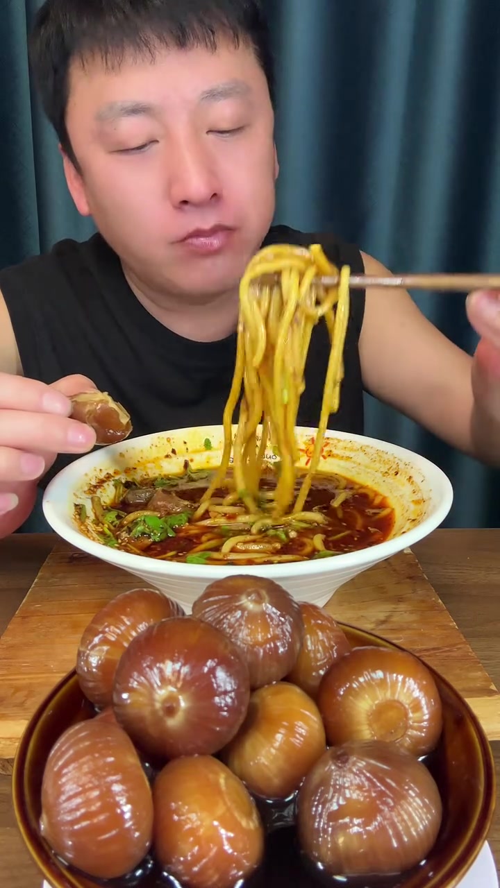 做了碗麻辣牛肉面