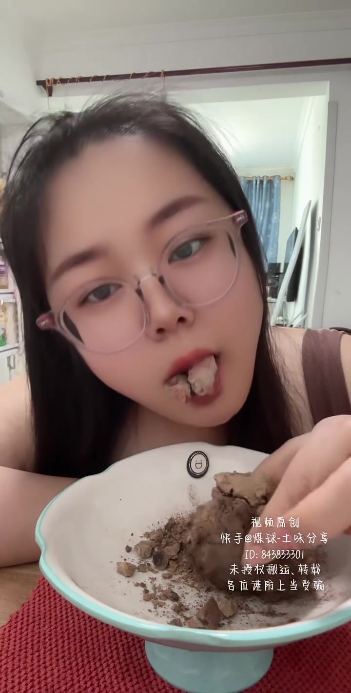 哈哈纯手工黑巧克力汉堡~口感哇塞!
