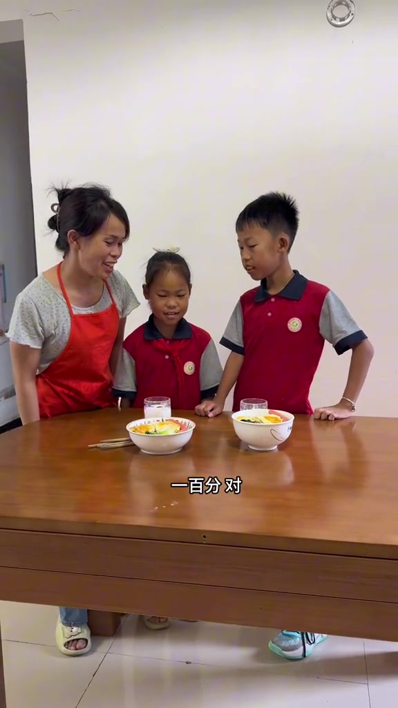 今天孩子考试，做100分早餐让她们带爱应考，愿小朋友考出理想成绩
