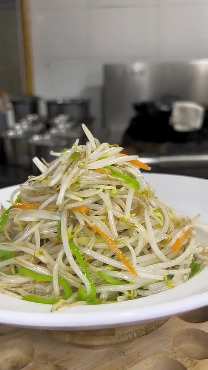 教你做清淡爽口醋溜豆芽菜