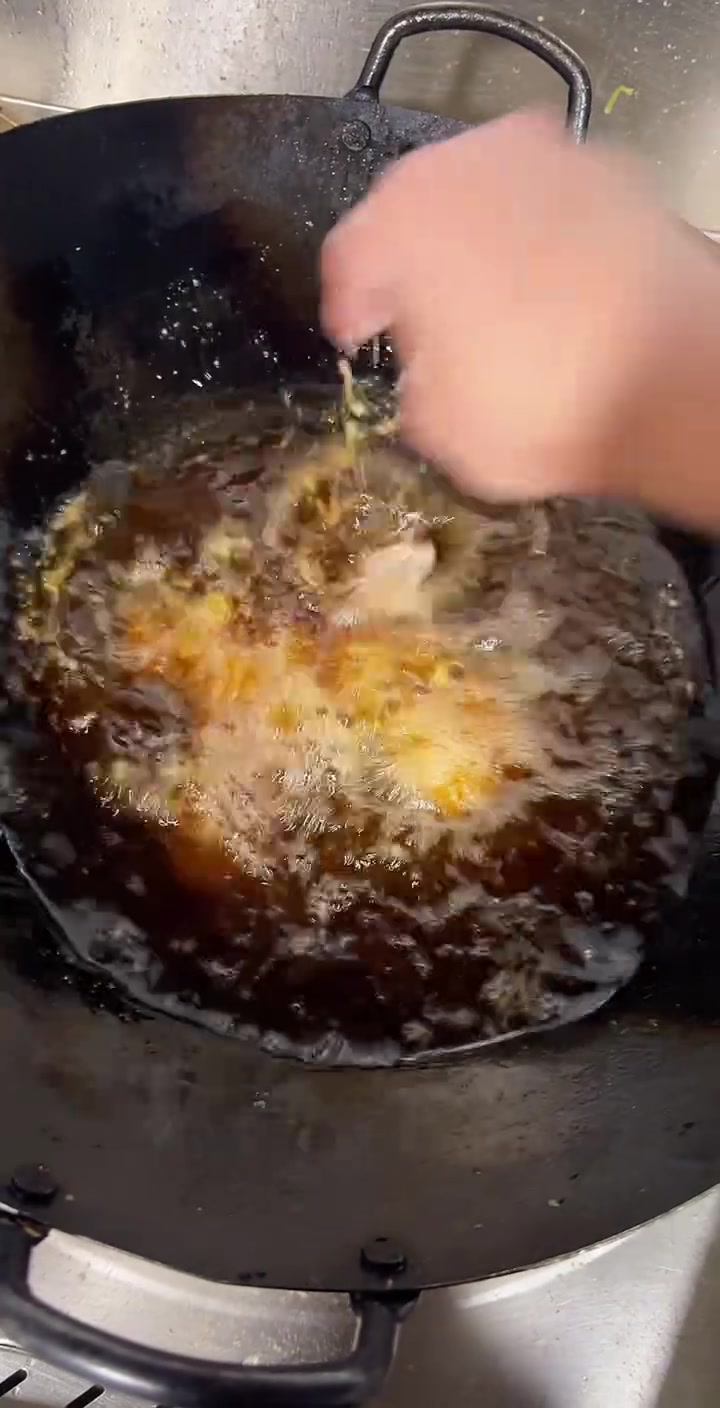 香酥猪腰片美乐香辣酱1瓶阿香婆牛肉酱1瓶老干妈1瓶排骨酱200克辣妹子100克孜然粉10克