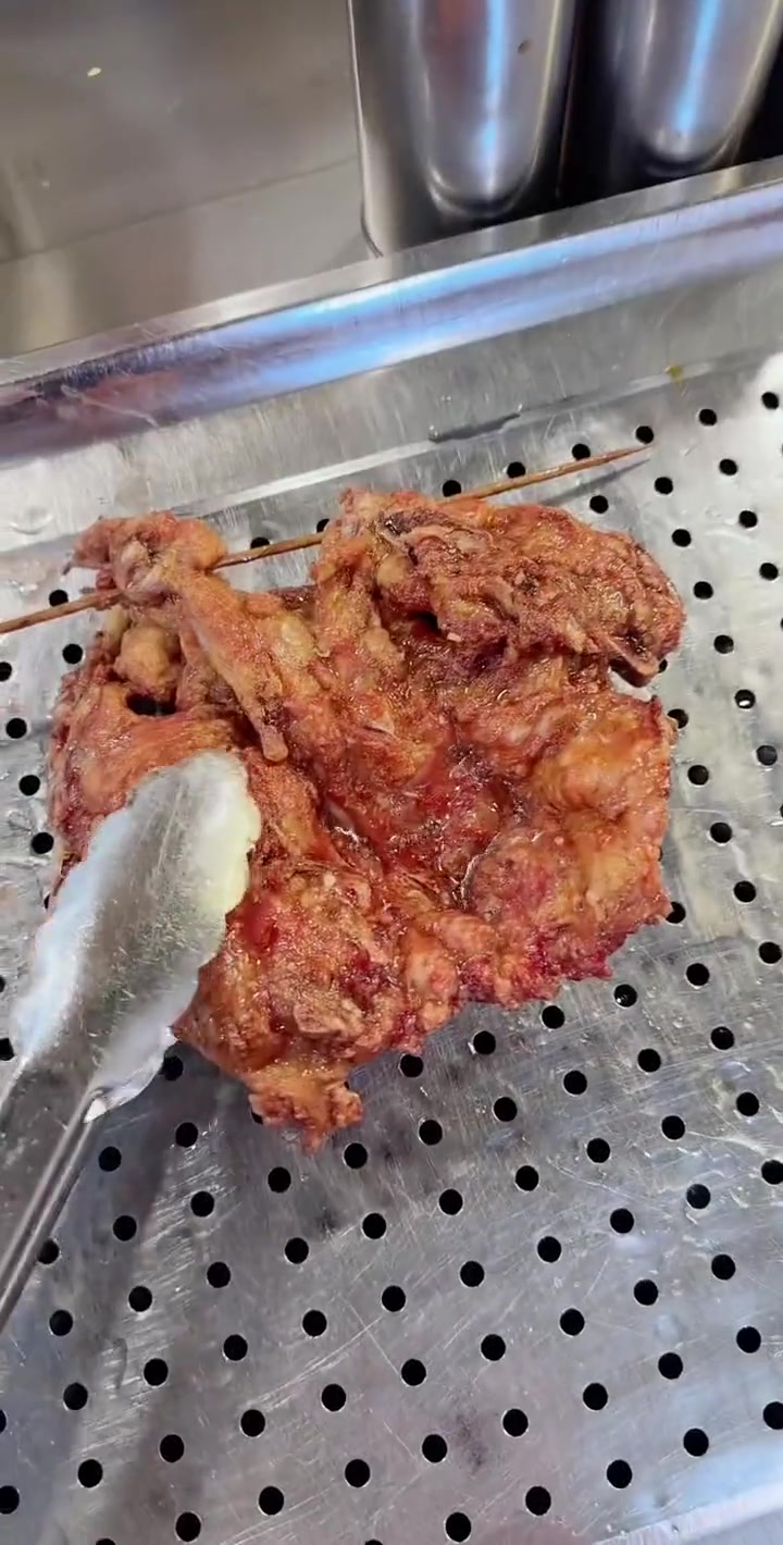 小吃竞争激烈,炸串要好吃不油腻才出众