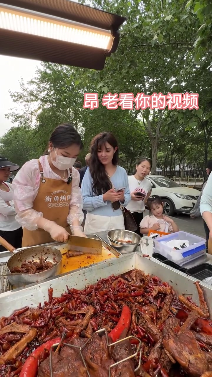 谁说摆摊有淡旺季我的就没有看看我今天能赚多少
