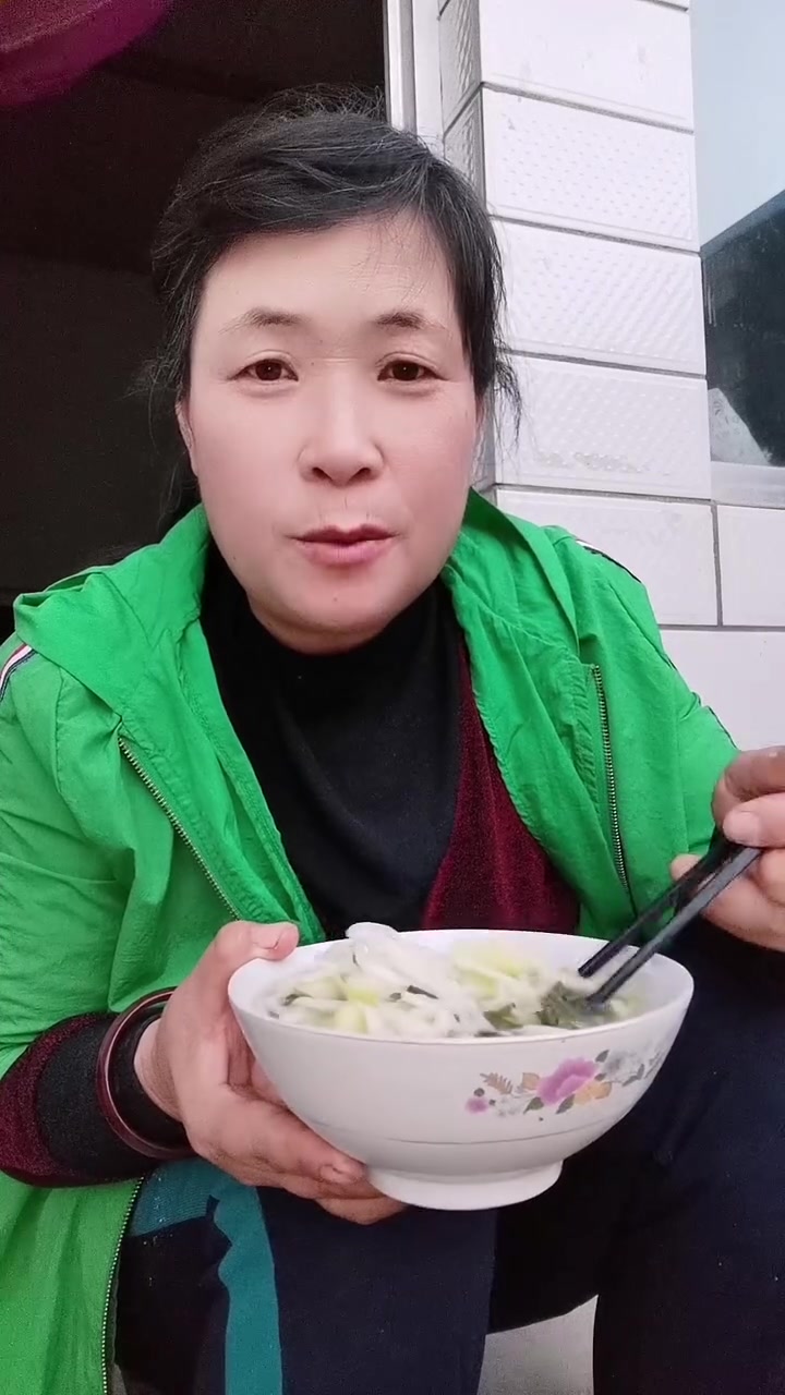 家人们超爱薯丝酸鸭鱼疙瘩还有炒苦春菜