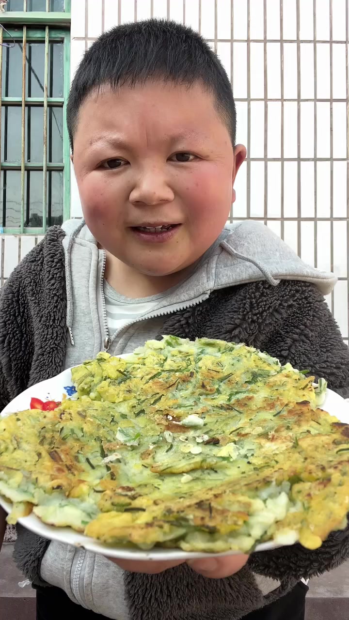 今日野韭菜饼，原汁原味，超好吃！