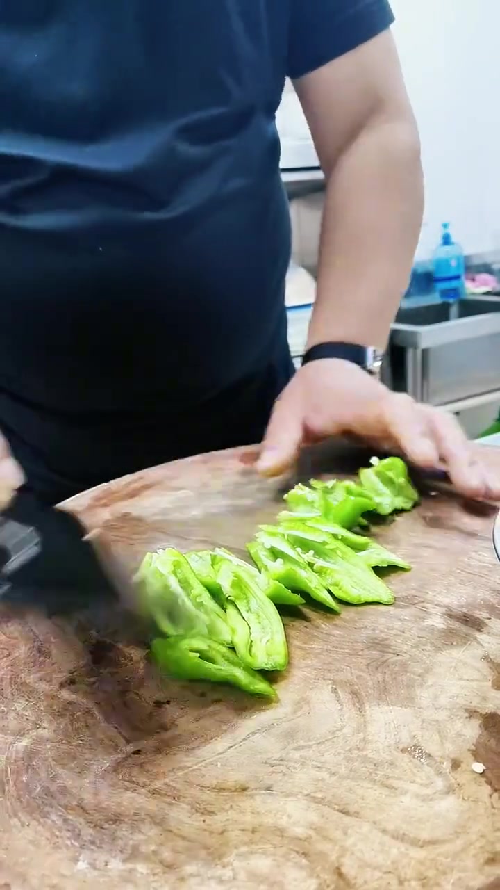 一桌家常菜,也要做出高大尚的感觉来@