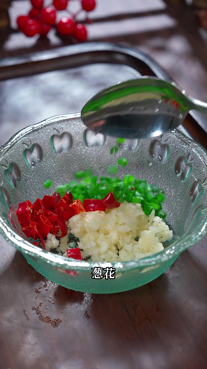 夏天能吃的野菜不多，这个马齿苋可别忘了吃