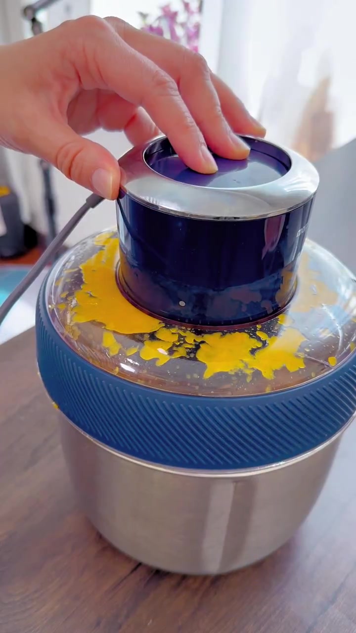 花买小块芒果慕斯蛋糕的钱，在家能做一大块！