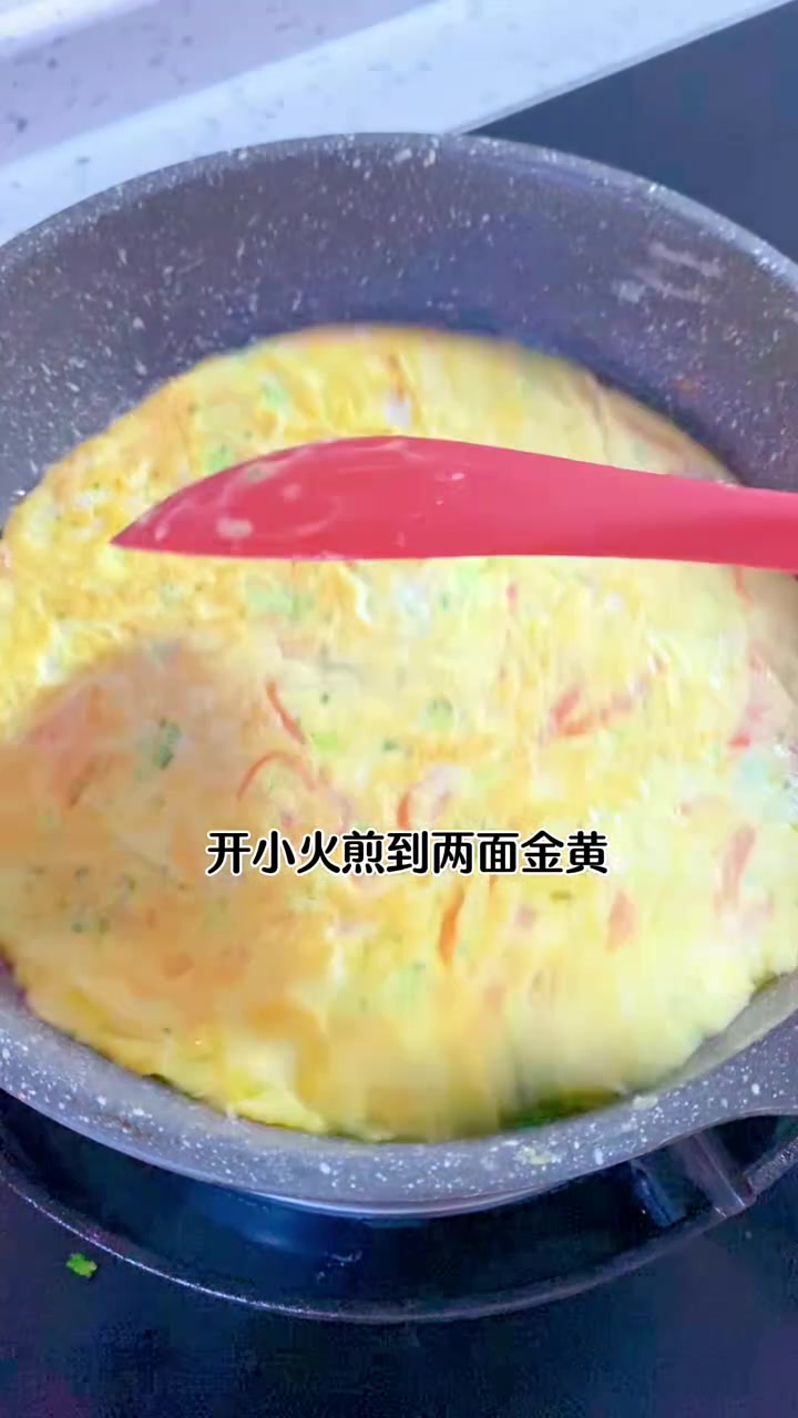 十分钟搞定!孩子超爱的西兰花虾仁鸡蛋饼早餐