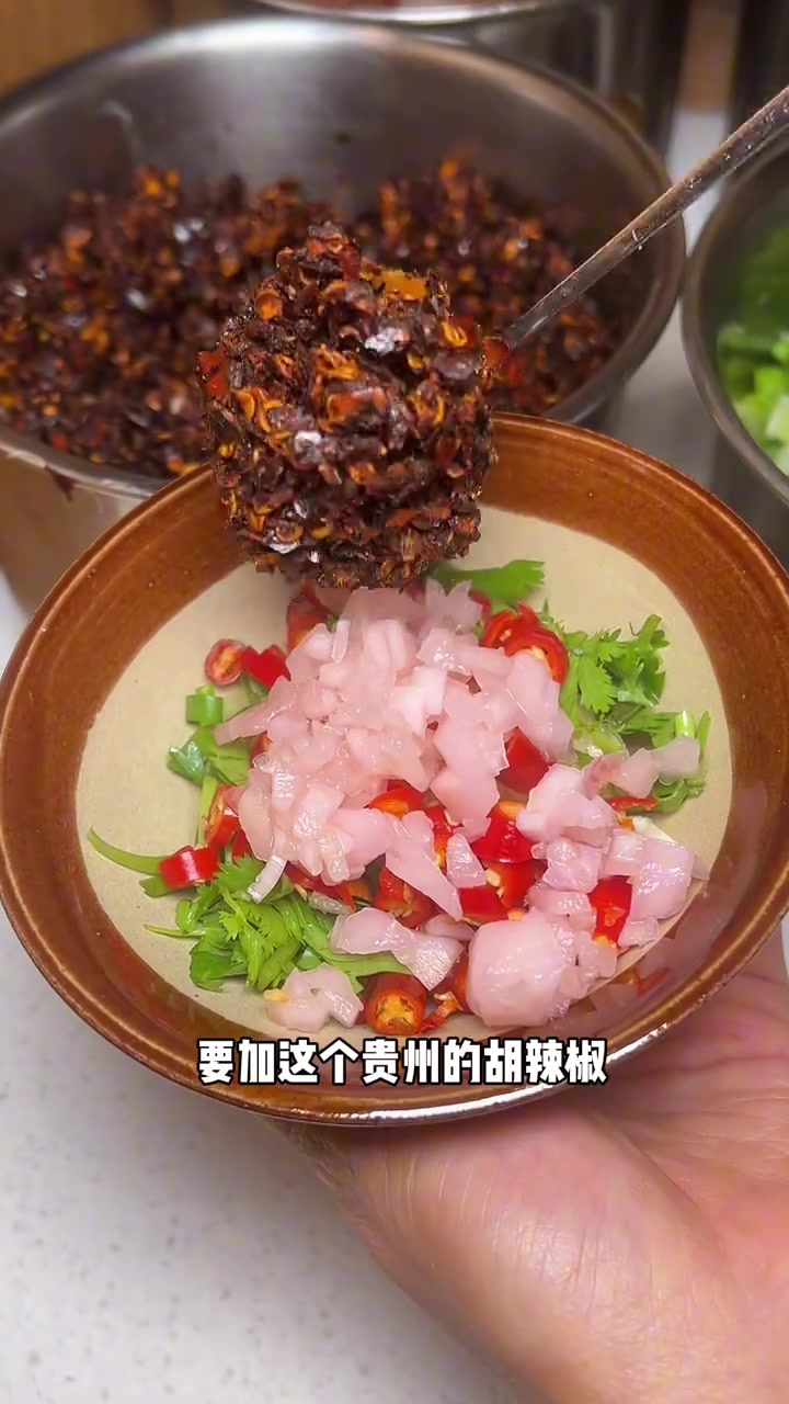 明天见面我们又去吃酸汤牛肉半自助火锅吧！