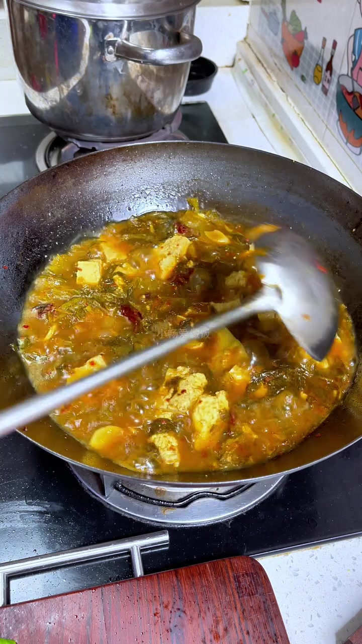 陕南特色美食酸菜炖豆腐，真的比肉还香