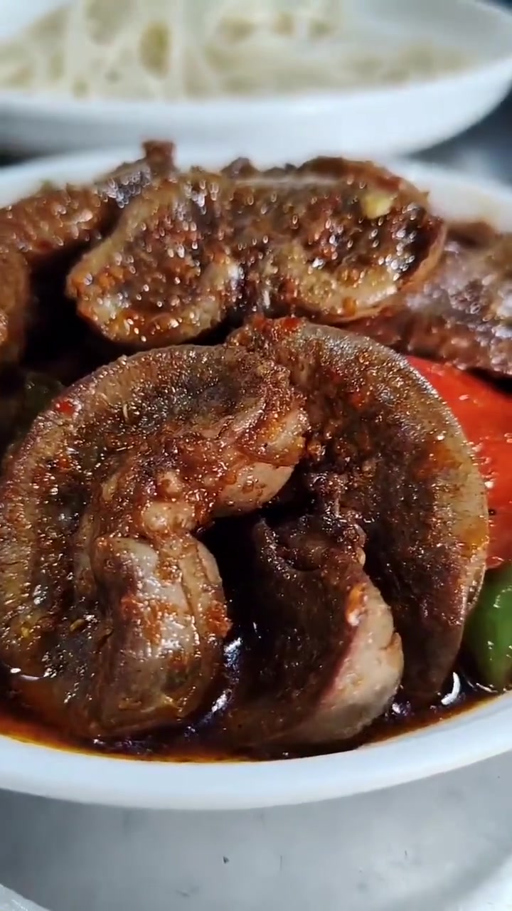 男人们值得收藏的羊腰子拌面！