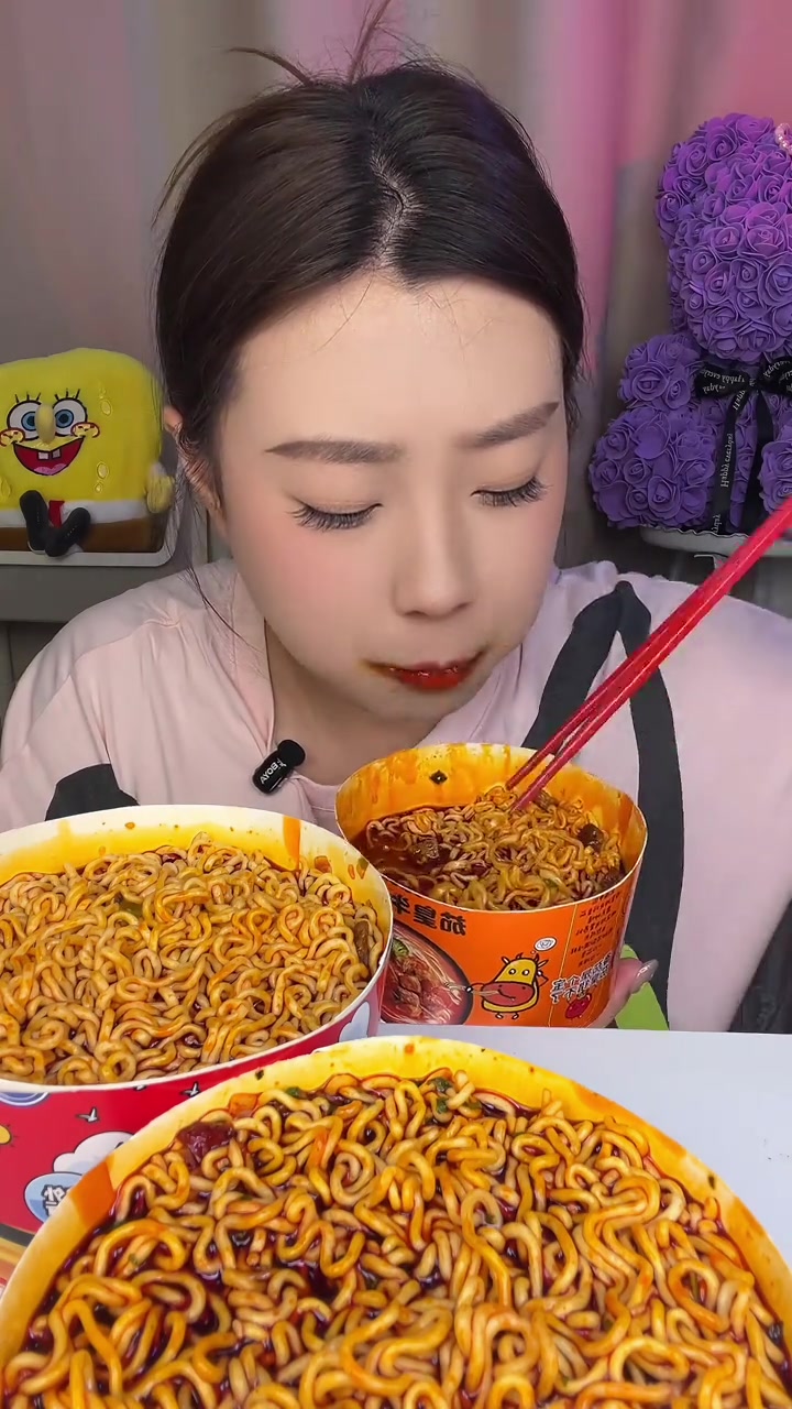 美味可口的泡面来啦!