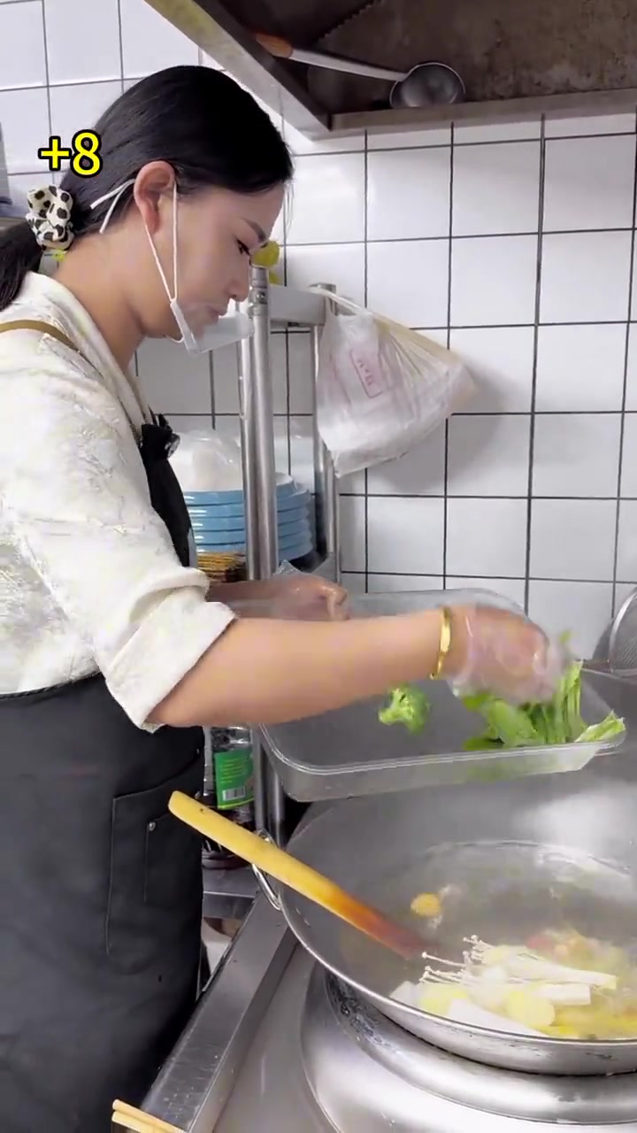 揭秘一份美味的麻辣烫成本到底是多少？