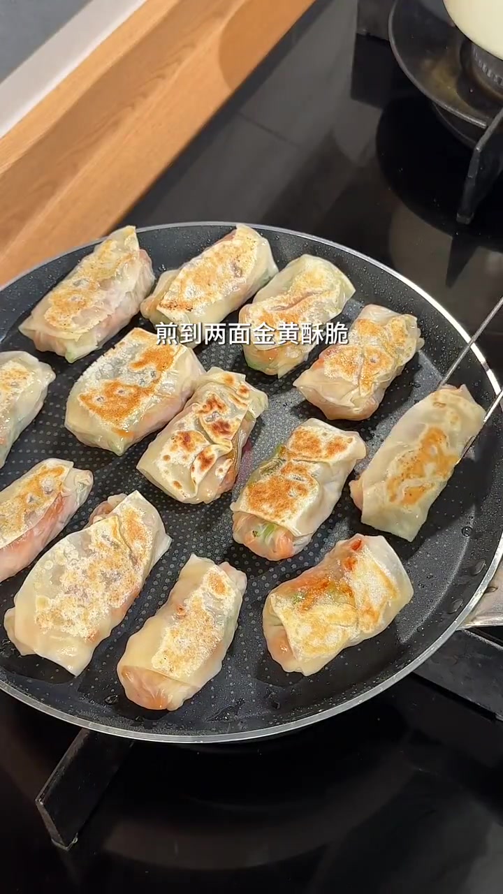 用剩饺子皮做碳水早餐，超满足！附食谱