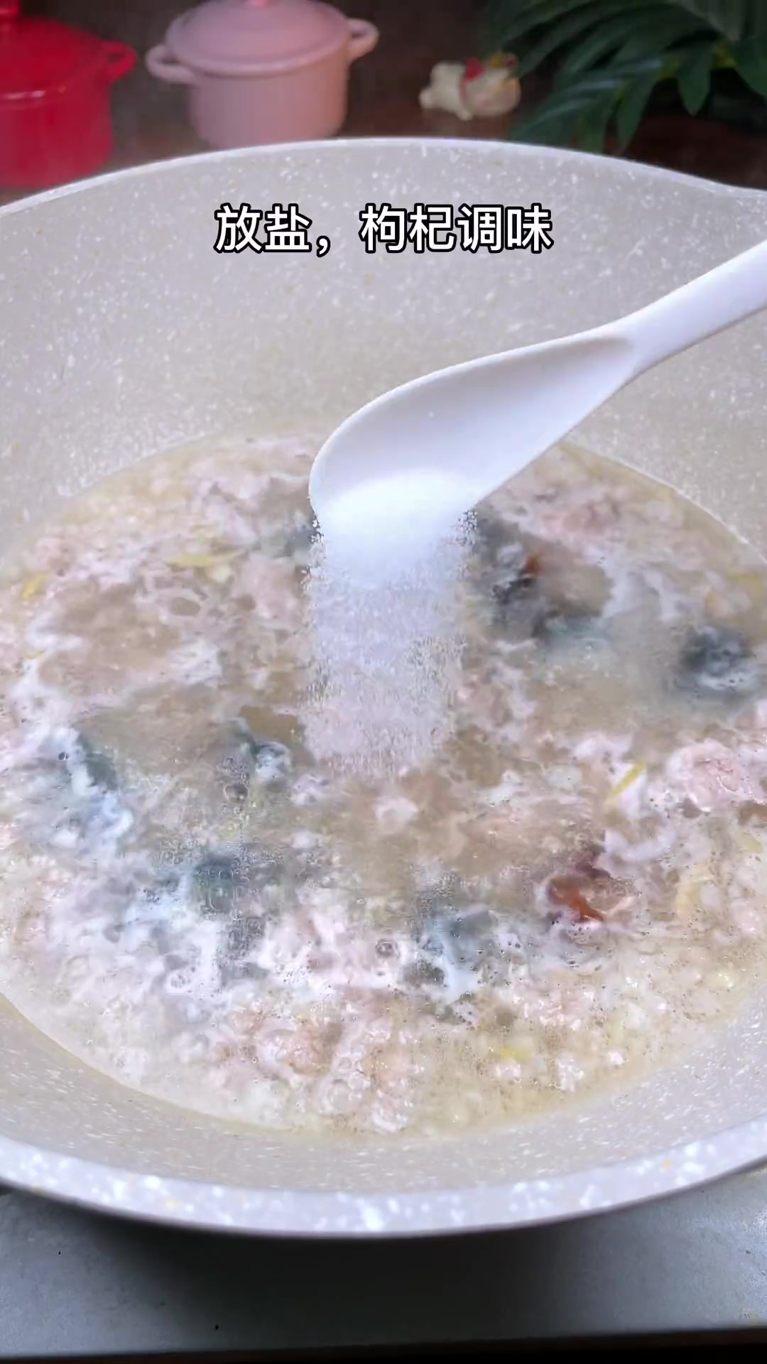 春天宜吃青菜，上汤西洋菜超美味，汤汁不剩