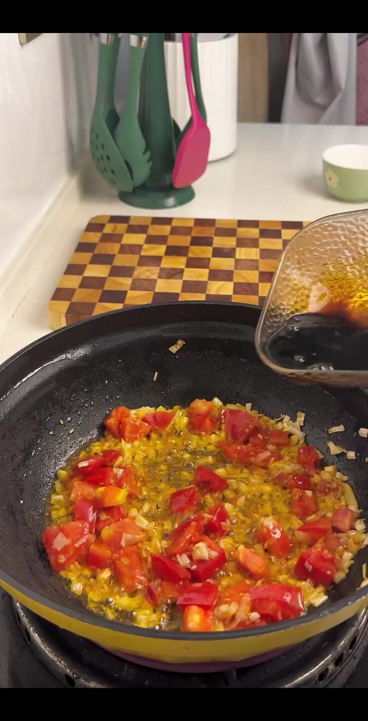 塞丽麦的美食教程,家常菜虎皮辣子烧茄子