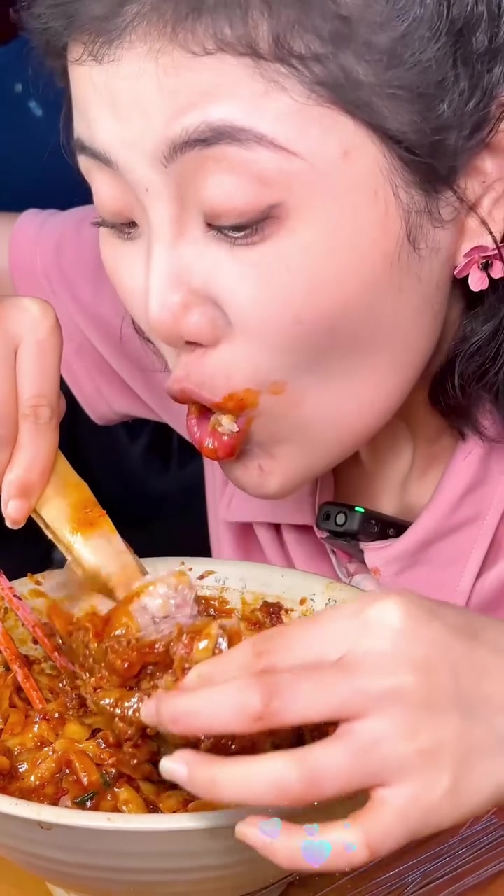 西安的油泼面～安排上了西安的油泼面～安排上了分享