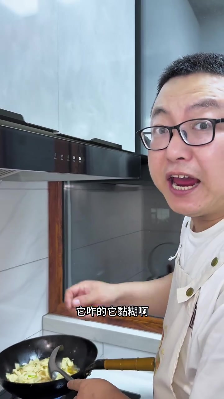 干豆腐炒鸡蛋在家这么做，香迷糊了！