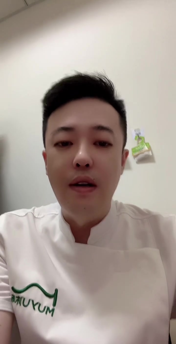 同上一个视频海胆大枣烧鳗鱼教程 很多人私信我汁的比例,今天就把汁的比例分享给大家。喜欢的关
