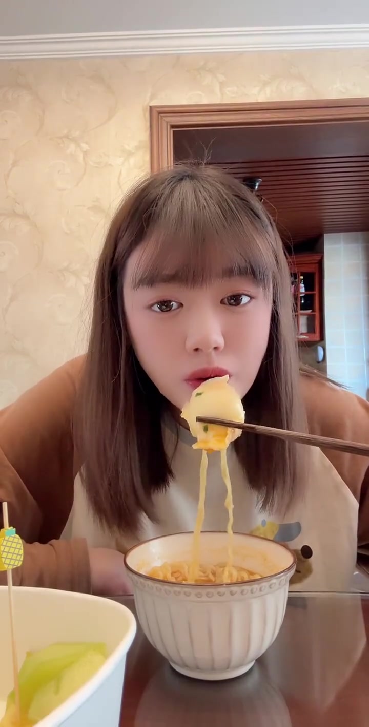 生活琐事大集合鸡蛋面水果奶粉公园啥都有