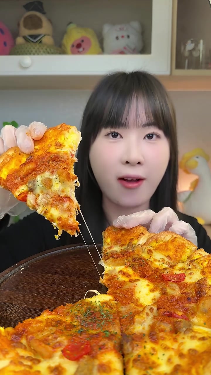 披萨炸酱面吃吃