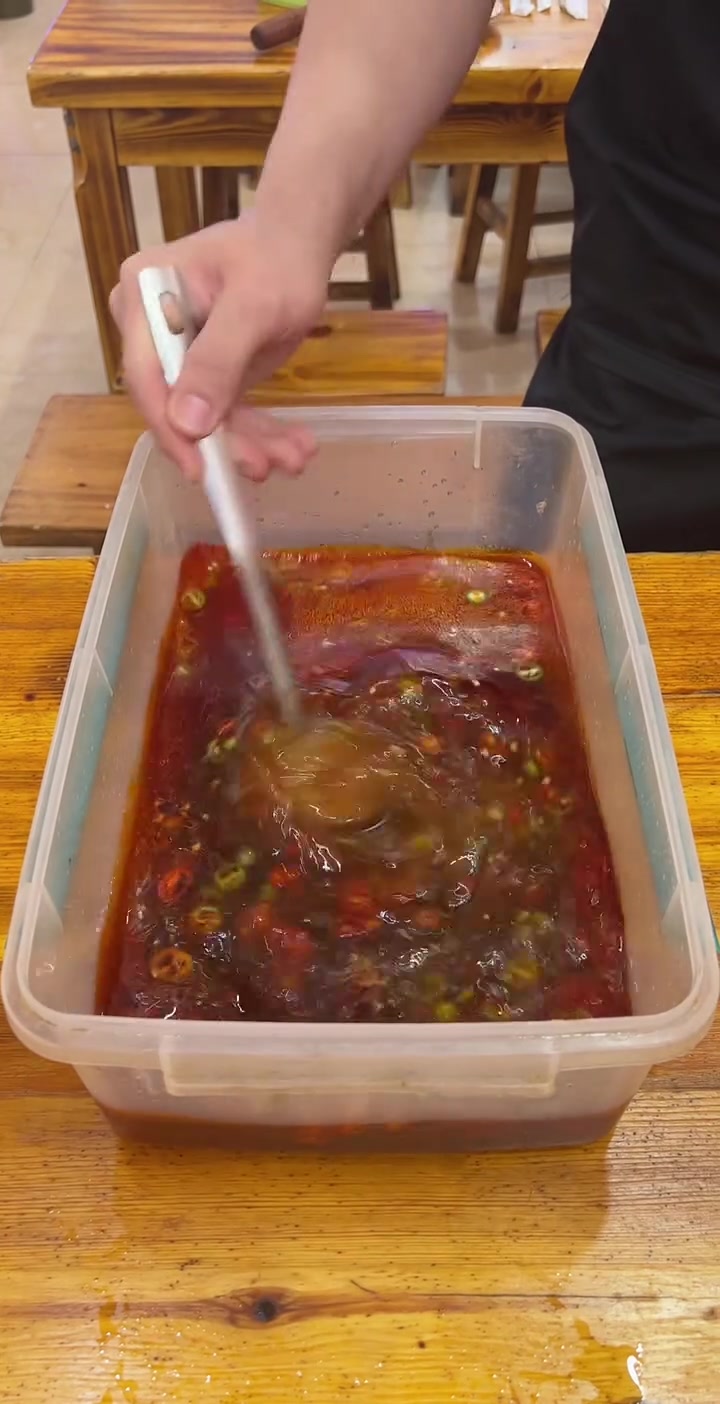 烧烤店夏季必备菜品捞汁小海鲜教程，毫无保留的分享给大家！