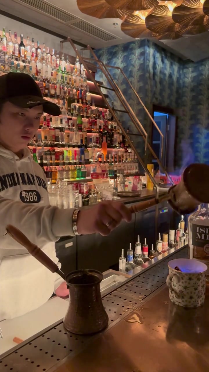 如何成为调酒仙人ep68-蓝色火焰&热托蒂