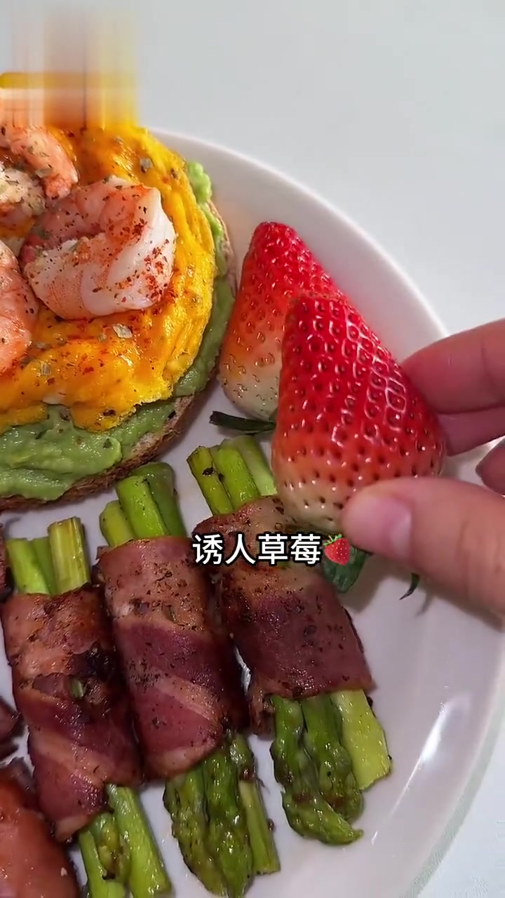 Vlog早餐|贝果三明治培根芦笋卷冰镇桑葚汁