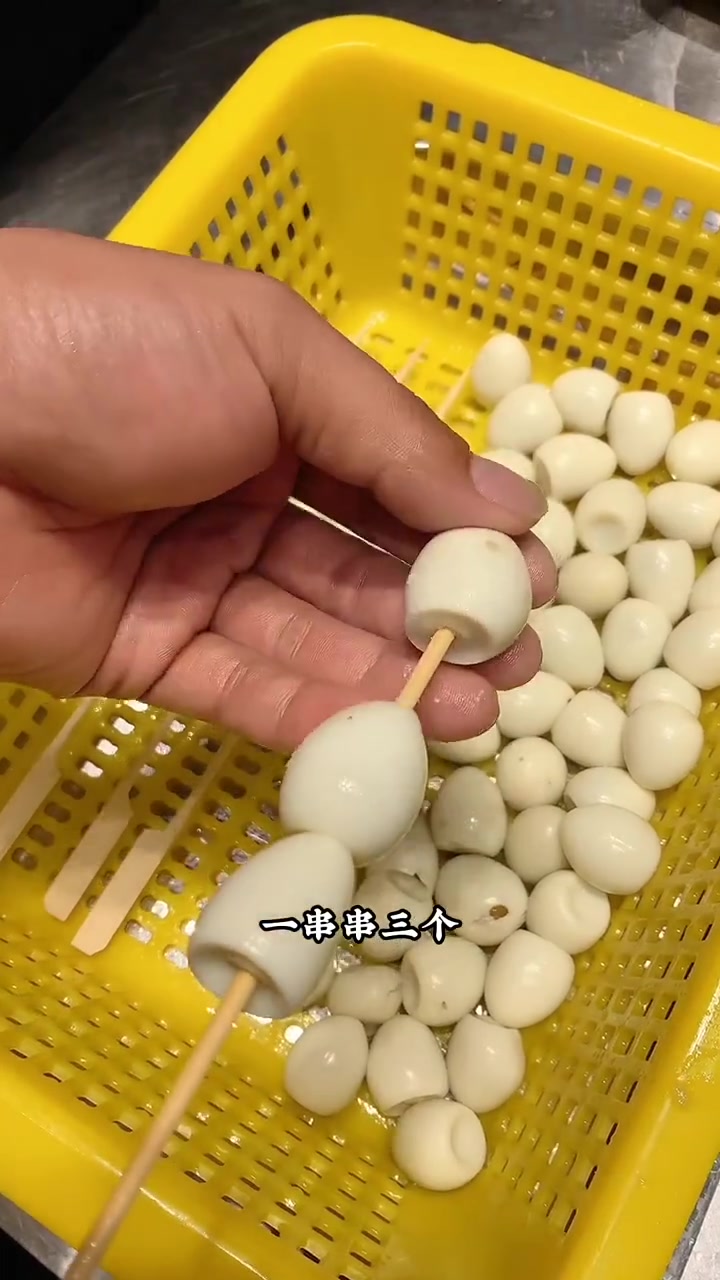 串串菜品的煮法跟穿法还有做法。有需要的记好