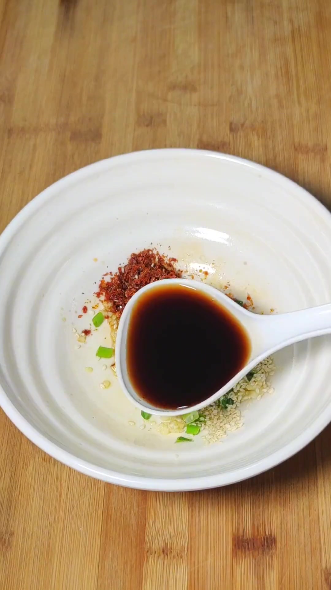 家庭版肉沫酸辣粉，酸辣开胃超好吃，快试试！