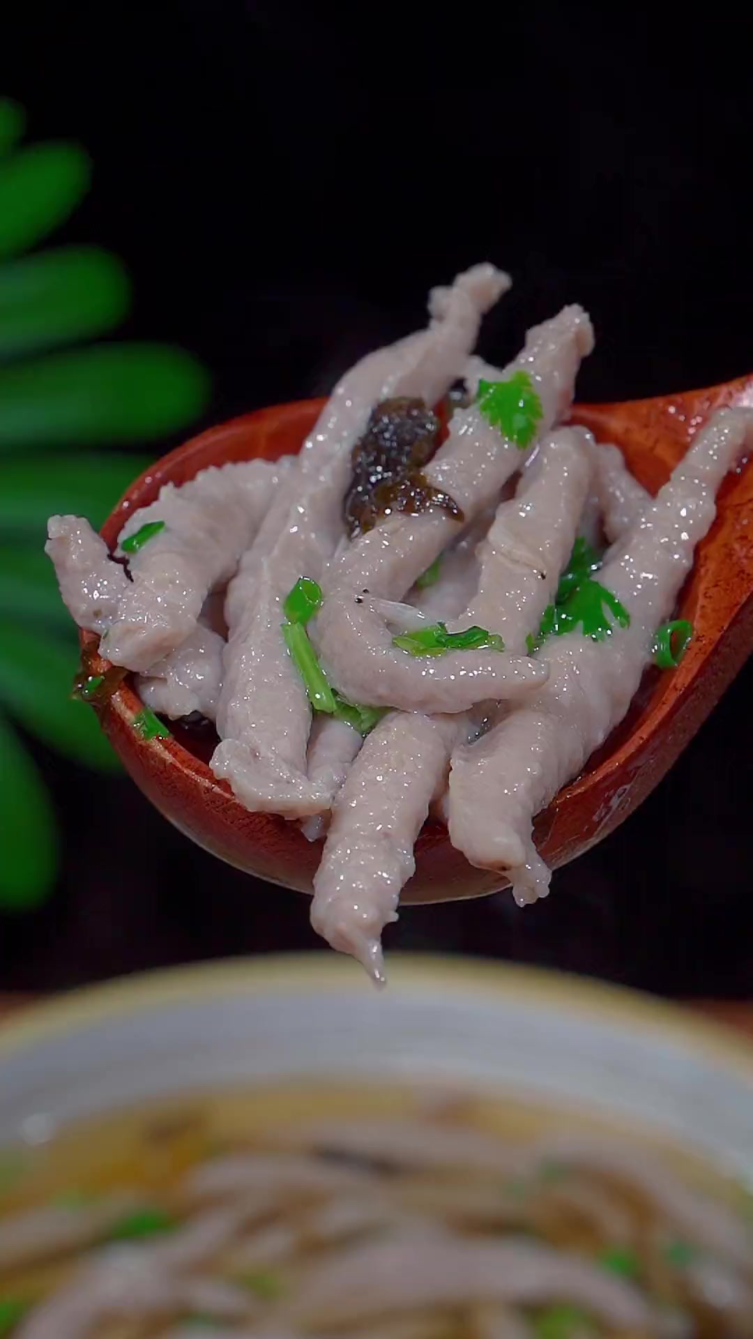 早餐夜宵都排队的福鼎肉片，在家做超简单