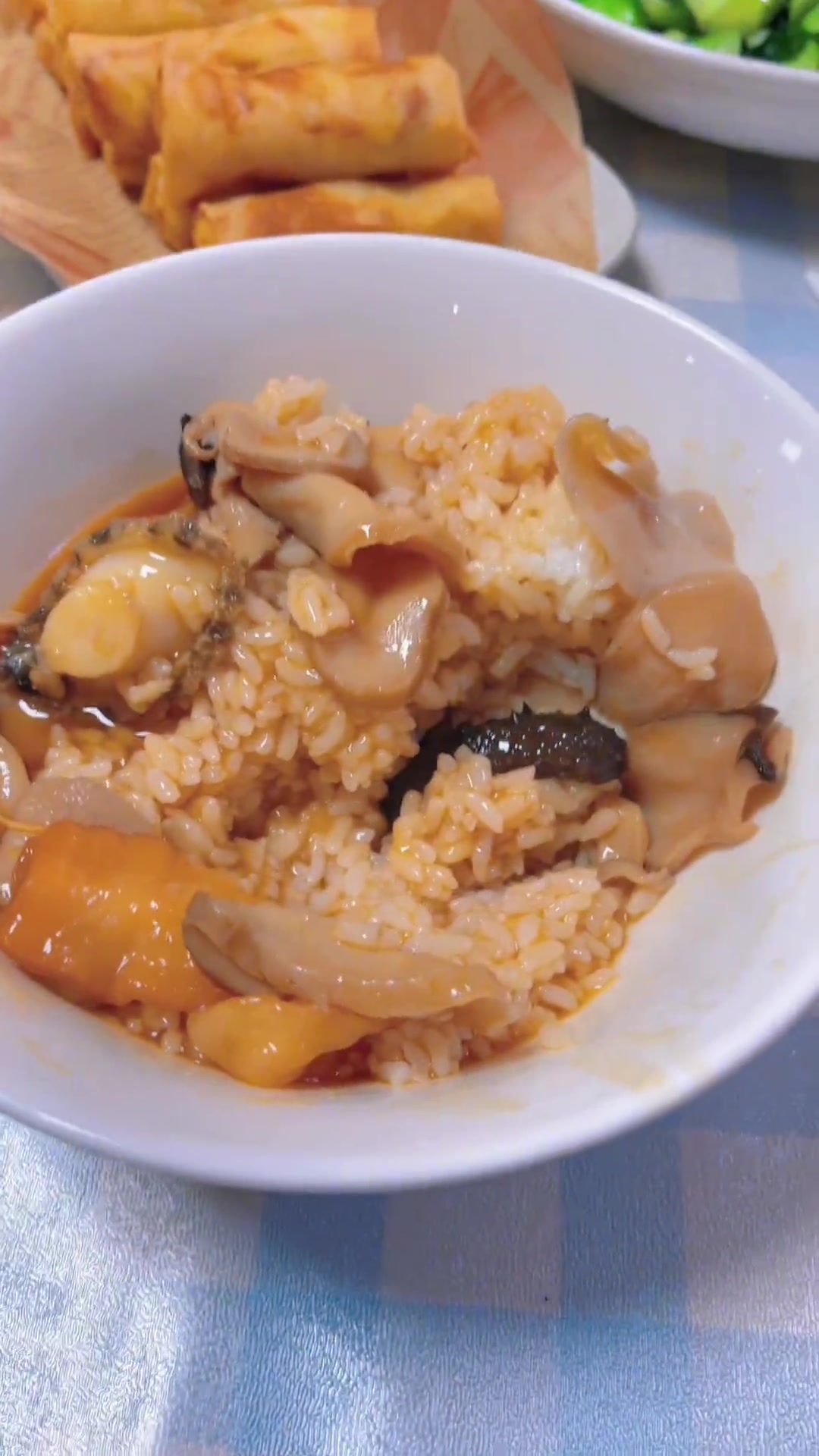 今日家常菜分享：刺身大盆菜，满满一大锅