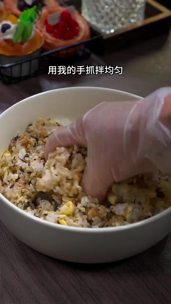 剩米饭巧做培根海苔饭团,一口好吃到停不下来
