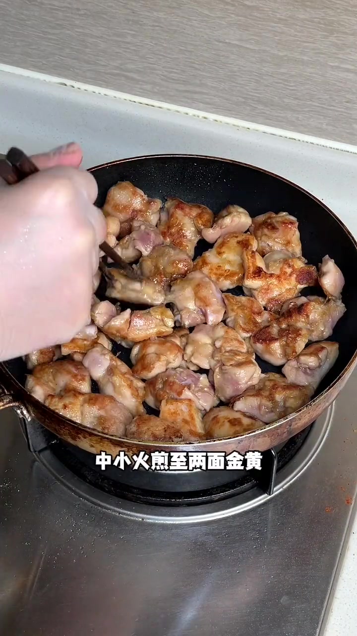 减脂期鸡腿新大陆，就是这个香香烧烤鸡腿肉，香嫩入味真的太好吃辣！
