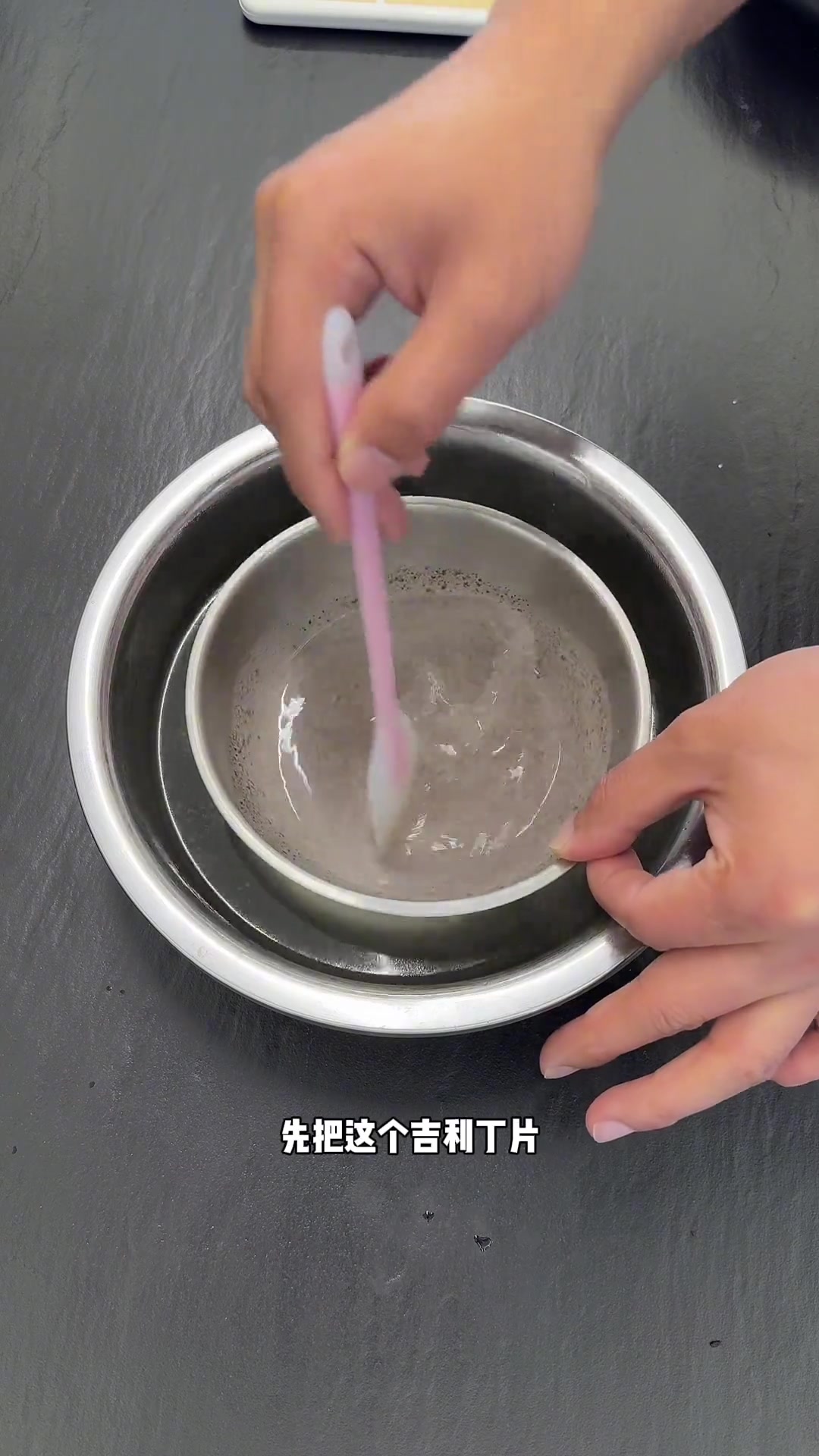 大宝贝过生日咱们就做个奥利奥酸奶慕斯蛋糕