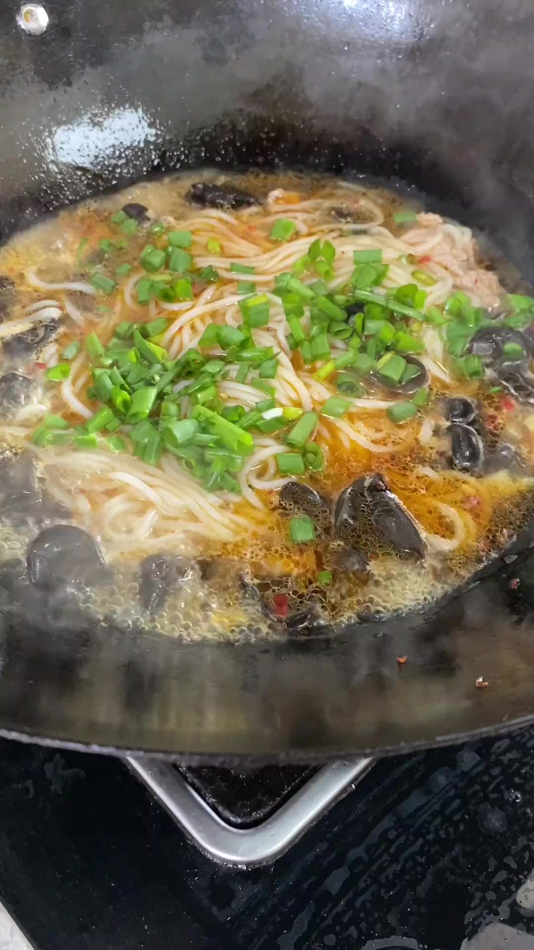 老妈牌猪肝瘦肉粉，做法简易，汤鲜味美