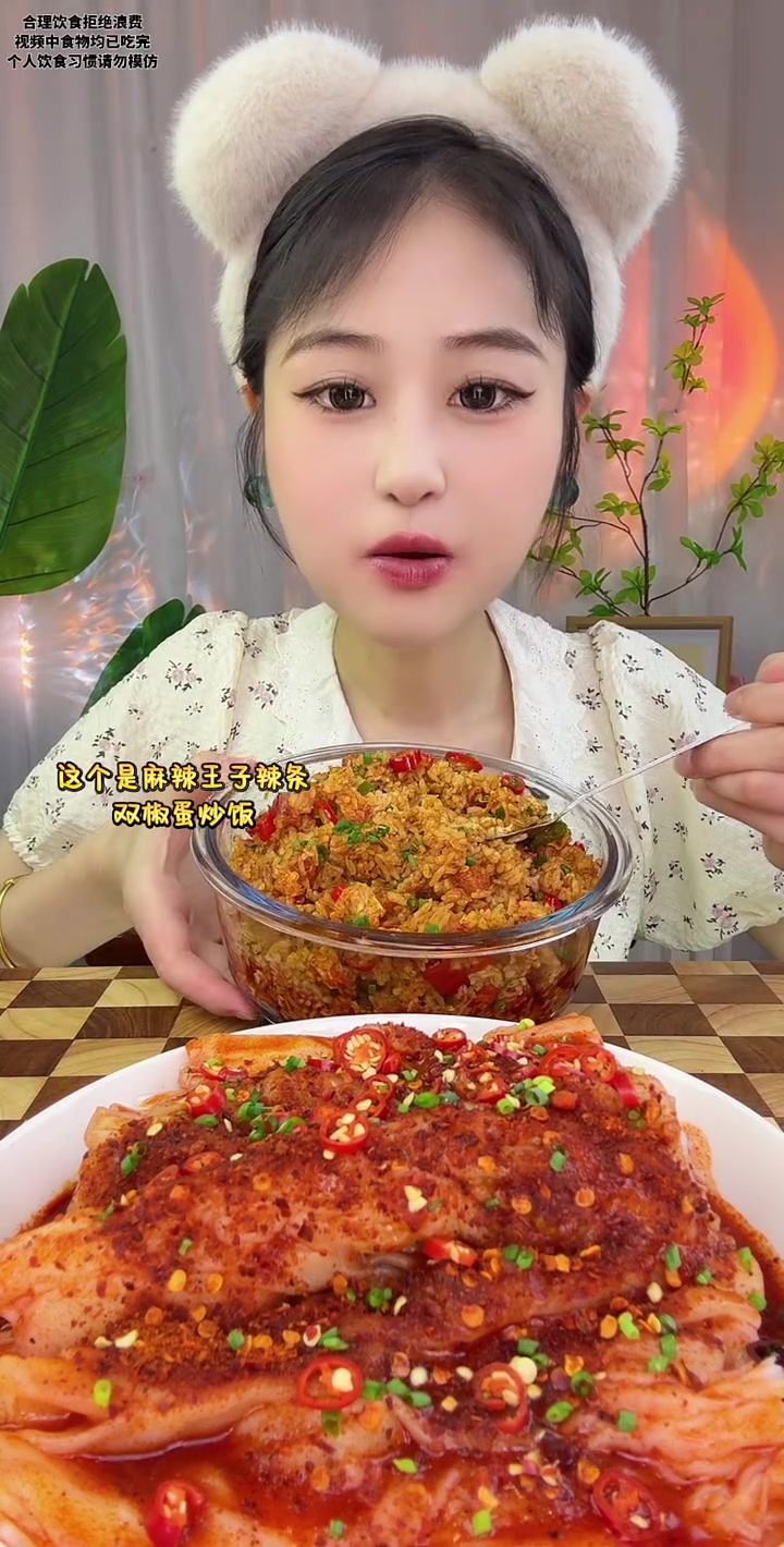 烫水系列美食炒饼丝麻辣丸子炒饭肠粉都有