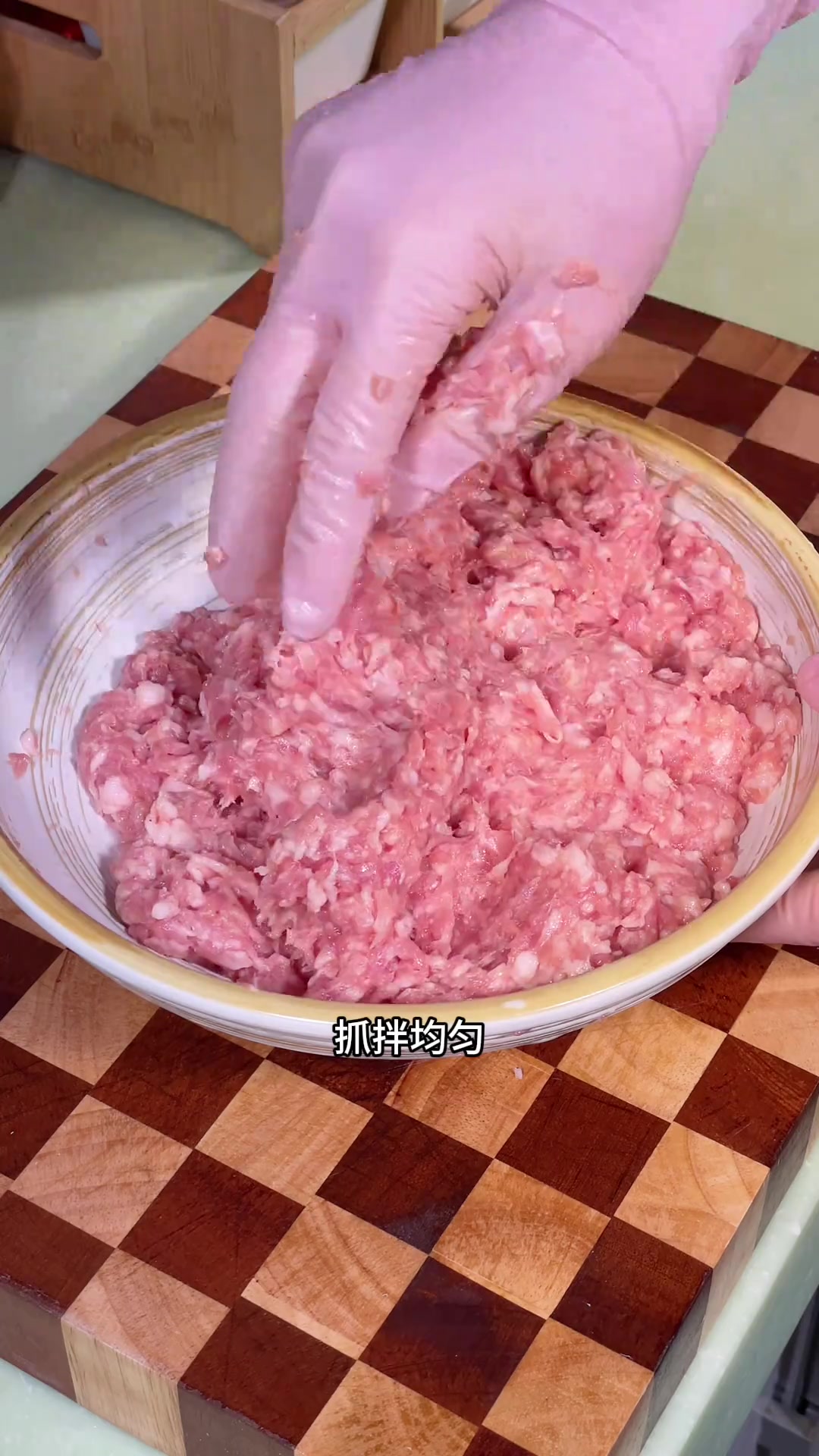 云南酒席上必备大八碗之一百合肉圆子！寓意百年好合、百事顺意