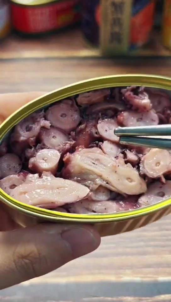 42元一个的油浸章鱼罐头，几分好吃？丨罐头测评