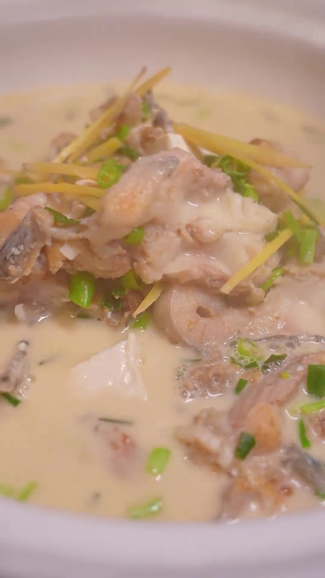 浓汤洄渡鱼鱼鲜人帅