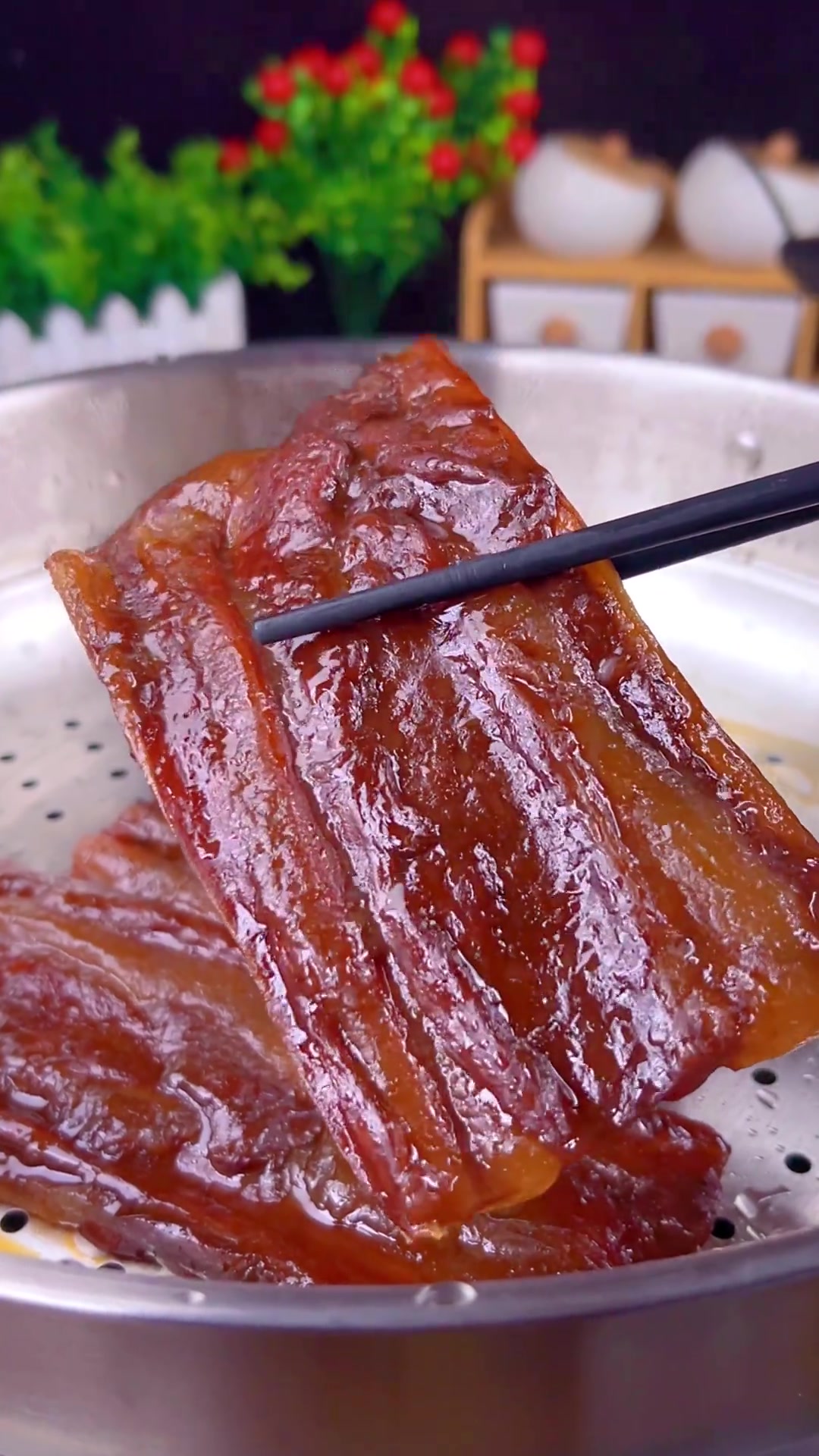 酱油肉是我们温州的特产,下酒下饭都是一级棒～