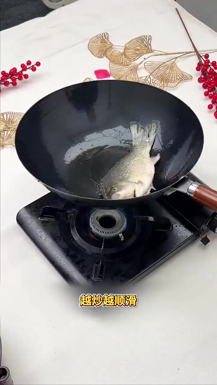 苏泊尔精铁锅,无涂层不生锈不粘锅