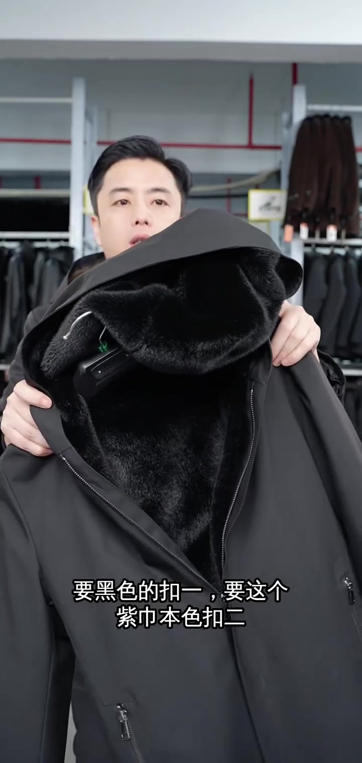 限量特价貂准派克服，尺码颜色有限，快来抢购！