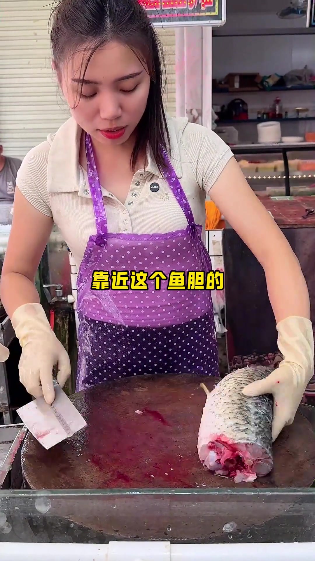 蝴蝶鱼做法详细教程，鱼片切花摆盘技巧