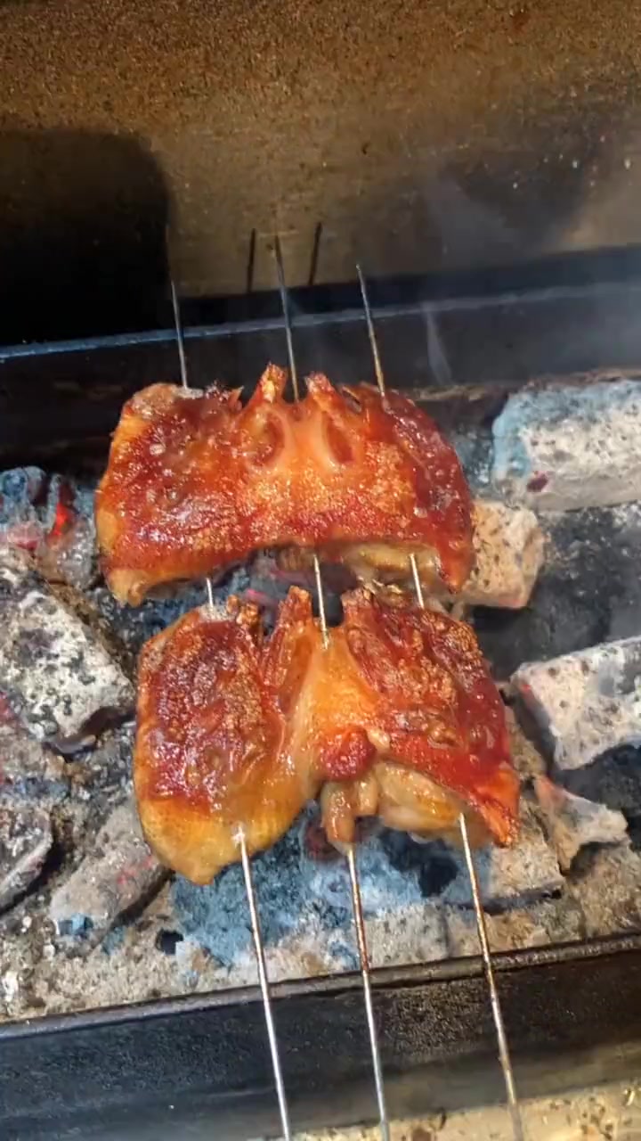 超狠烤小鸡头教程滋滋冒油香到爆！