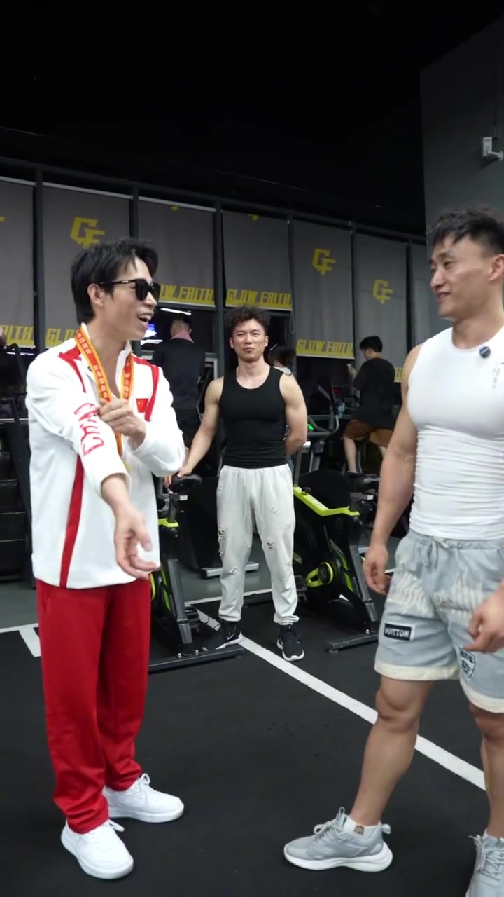 大肌肉男朋友|街头挑战舞蹈黄金牌