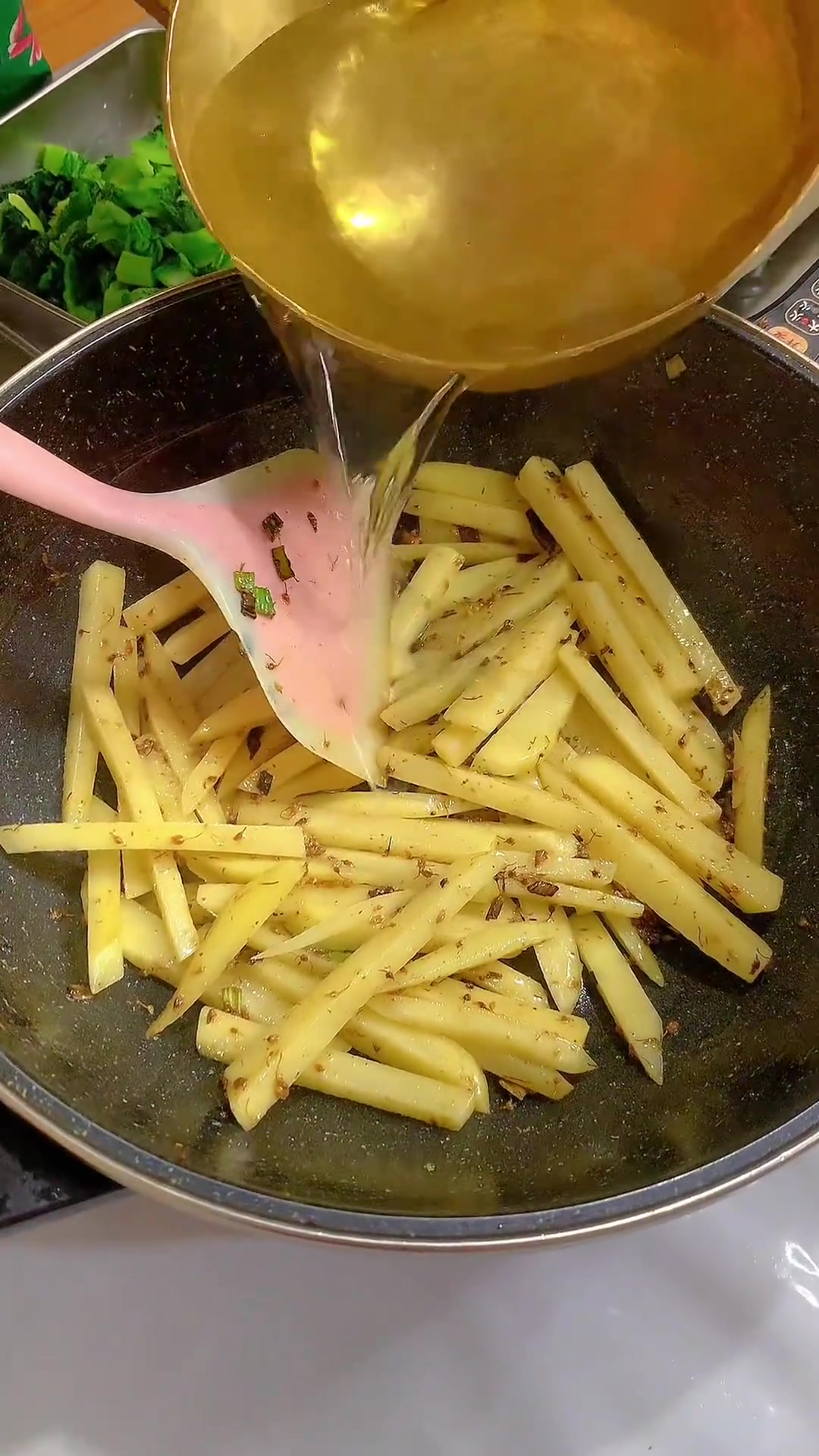 土豆小白菜豆腐配火锅这搭配绝了！